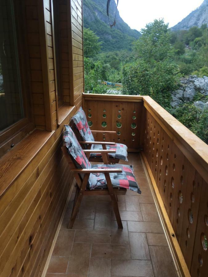 Vila Alexander B&B Valbone Eksteriør bilde